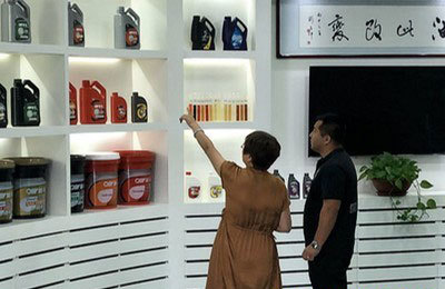 華北區域客戶到新馬潤滑油廠家考察